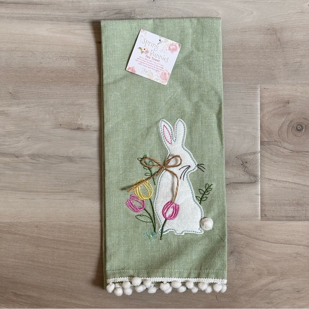🌷 Spring Bunnies Tea Towel Kitchen Towel - “Easter Wishes” Appliqué Design